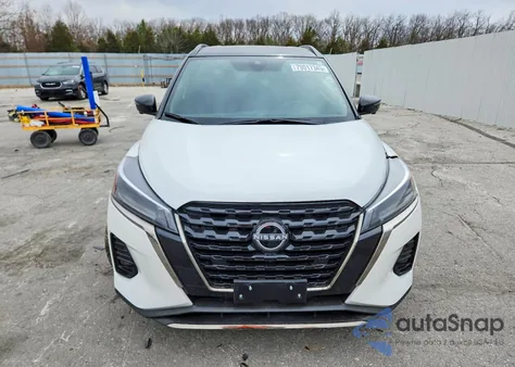 2024 Nissan Kicks Sr z USA, uszkodzony, nr VIN 3N1CP5DV2RL507660